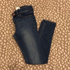 Girls Abercrombie Jeans size 9/10